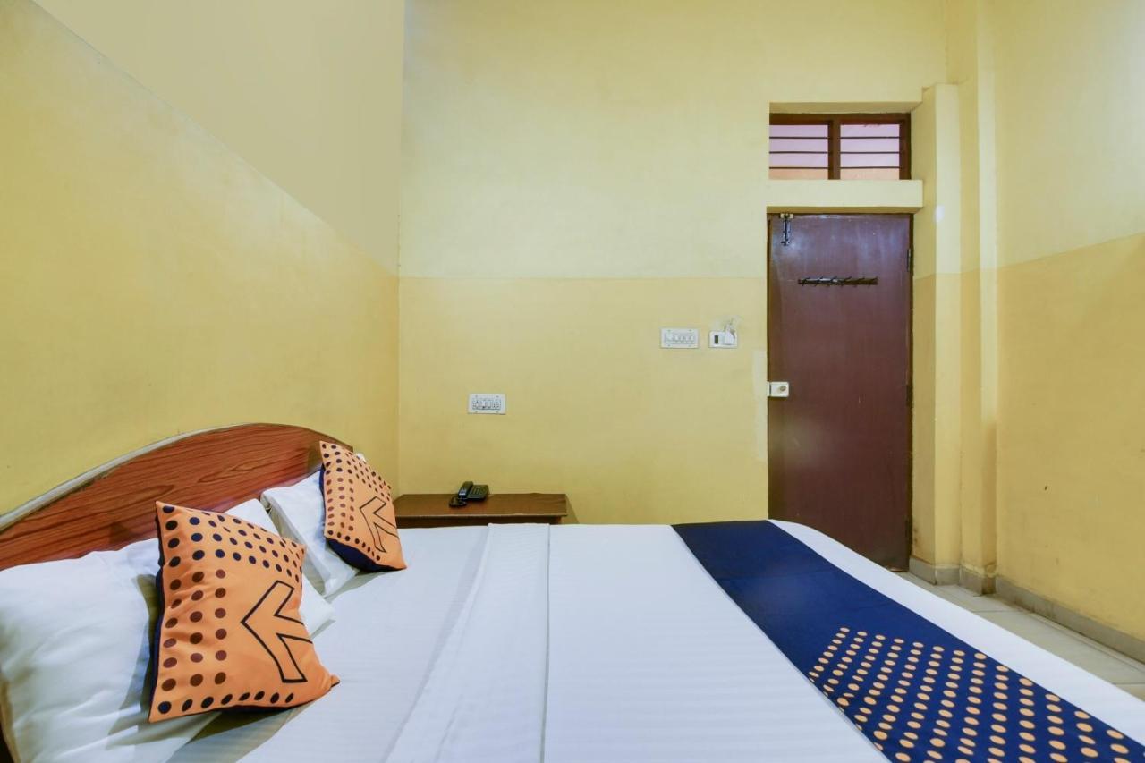 Spot On 74228 Galaxy Comforts Hotel Narasimharaja Puram ภายนอก รูปภาพ